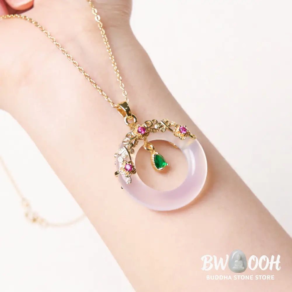 Buddha Stones Green Chalcedony Peace Buckle Design Strength Necklace Pendant - BWOOOH - Necklaces &amp; Pendants