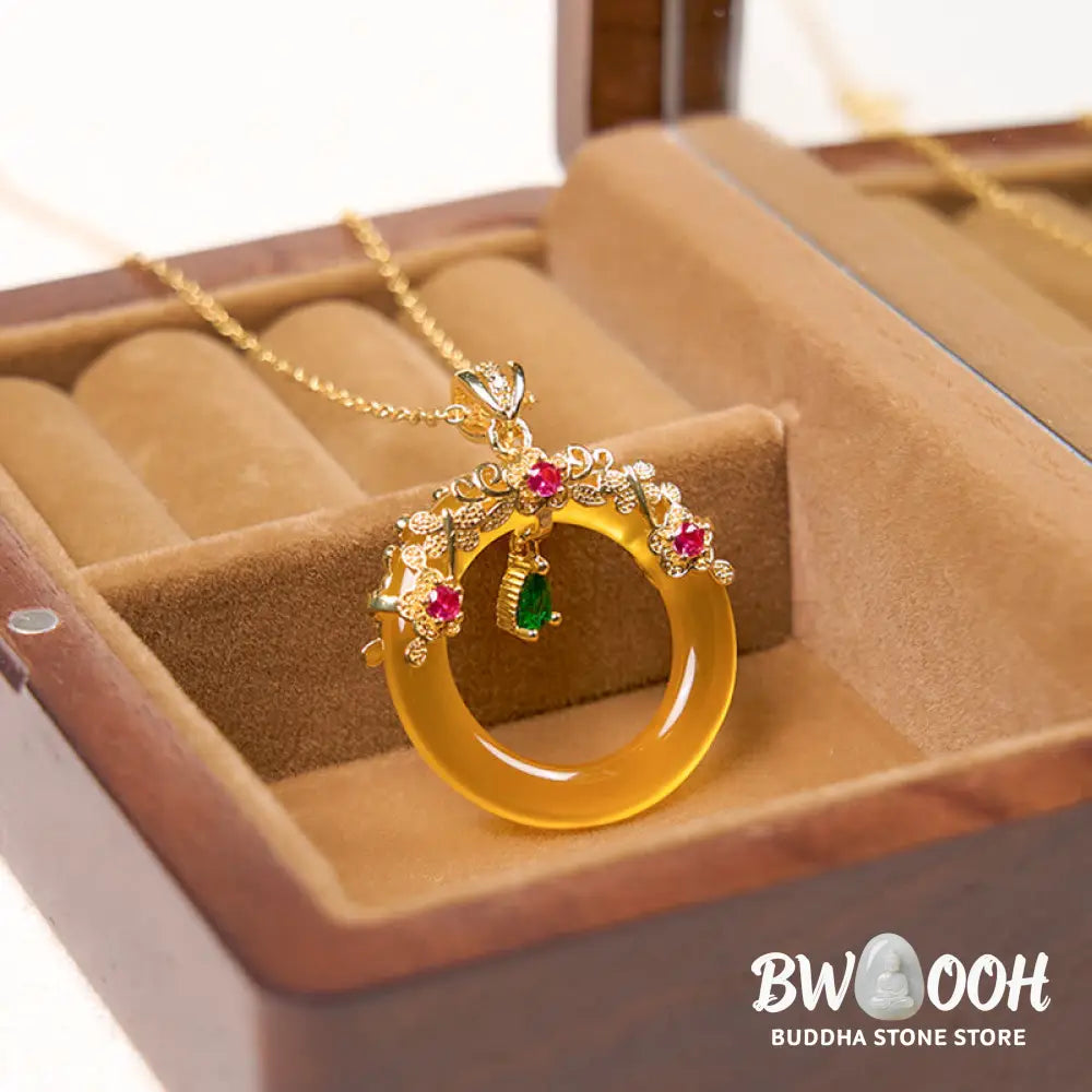 Buddha Stones Green Chalcedony Peace Buckle Design Strength Necklace Pendant - BWOOOH - Necklaces &amp; Pendants