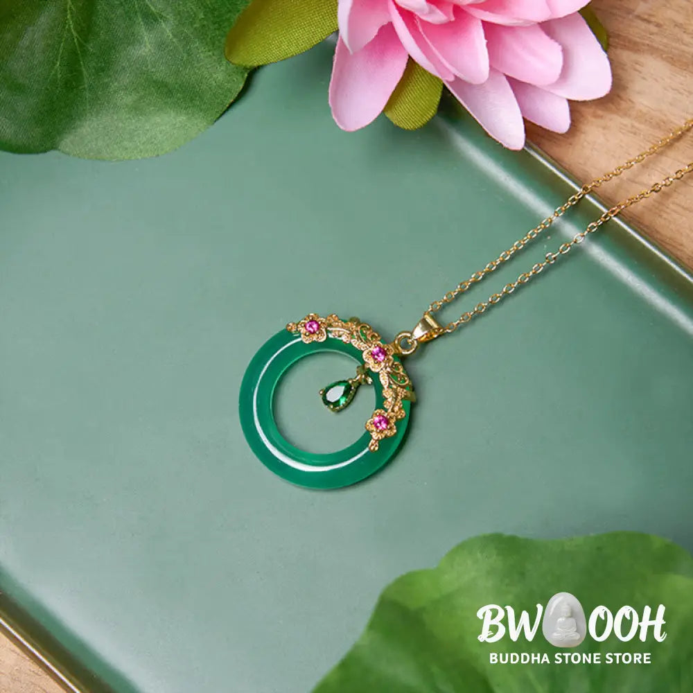 Buddha Stones Green Chalcedony Peace Buckle Design Strength Necklace Pendant - BWOOOH - Necklaces &amp; Pendants