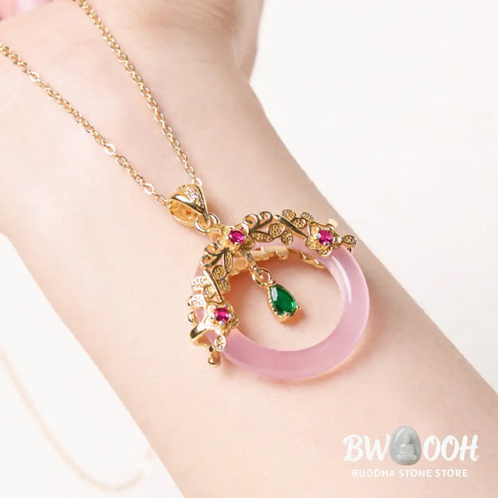 Buddha Stones Green Chalcedony Peace Buckle Design Strength Necklace Pendant - BWOOOH - Necklaces &amp; Pendants