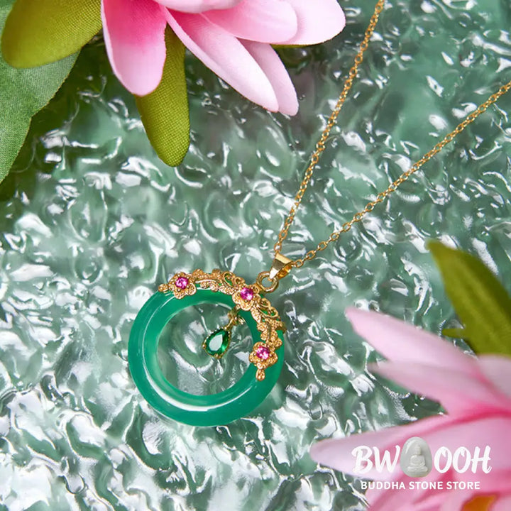 Buddha Stones Green Chalcedony Peace Buckle Design Strength Necklace Pendant - BWOOOH - Necklaces &amp; Pendants