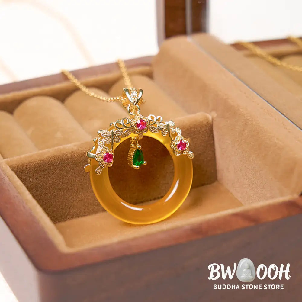 Buddha Stones Green Chalcedony Peace Buckle Design Strength Necklace Pendant - BWOOOH - Necklaces &amp; Pendants