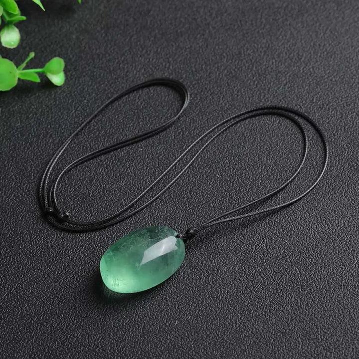 BWOOOH Green Fluorite Green Chalcedony Power Strength Necklace Pendant 45cm