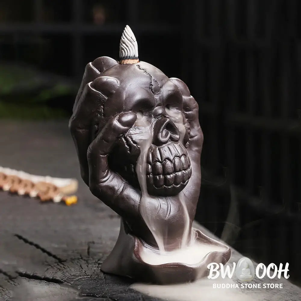 BWOOOH ceramic incense burner - Halloween Skull With Ghost Hand Pur