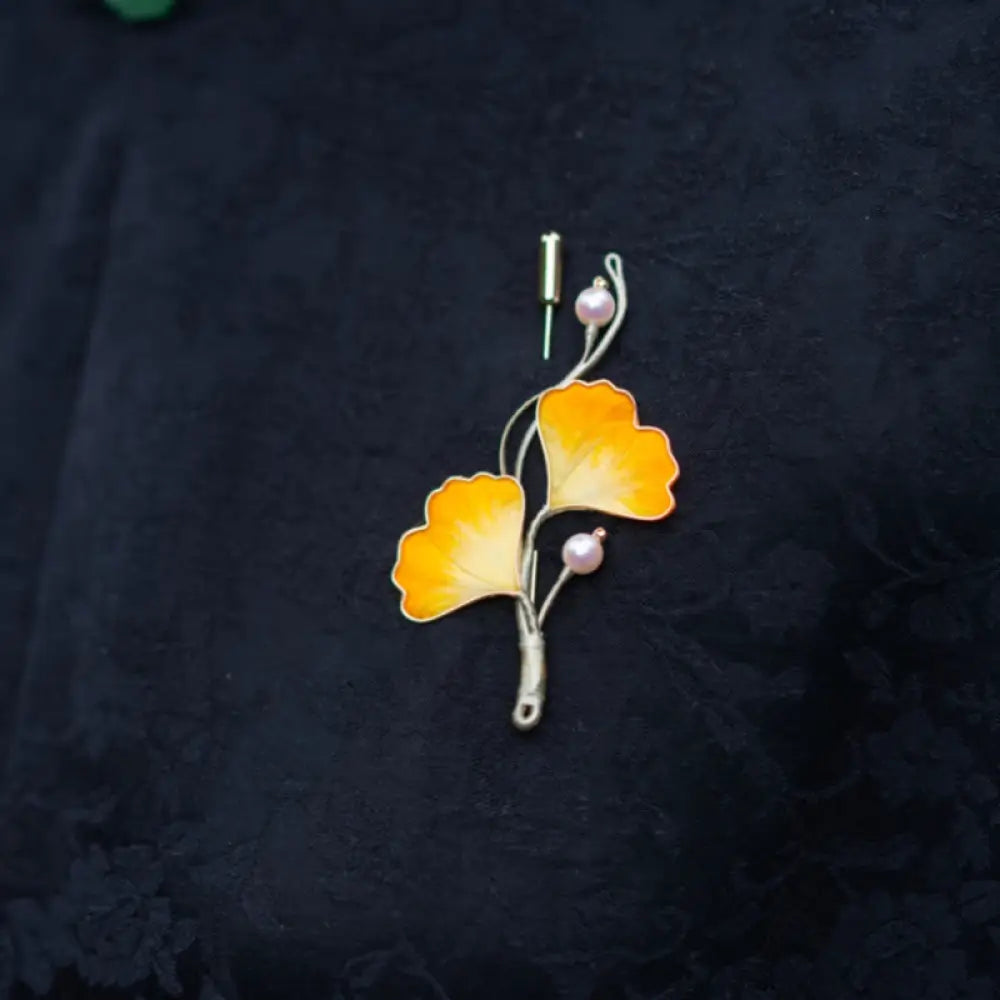 Buddha Stones Handmade Yangzhou Velvet Flower Mulberry Silk Ginkgo Leaf Brooch - Mulberry Silk Ginkgo Leaf - Brooch