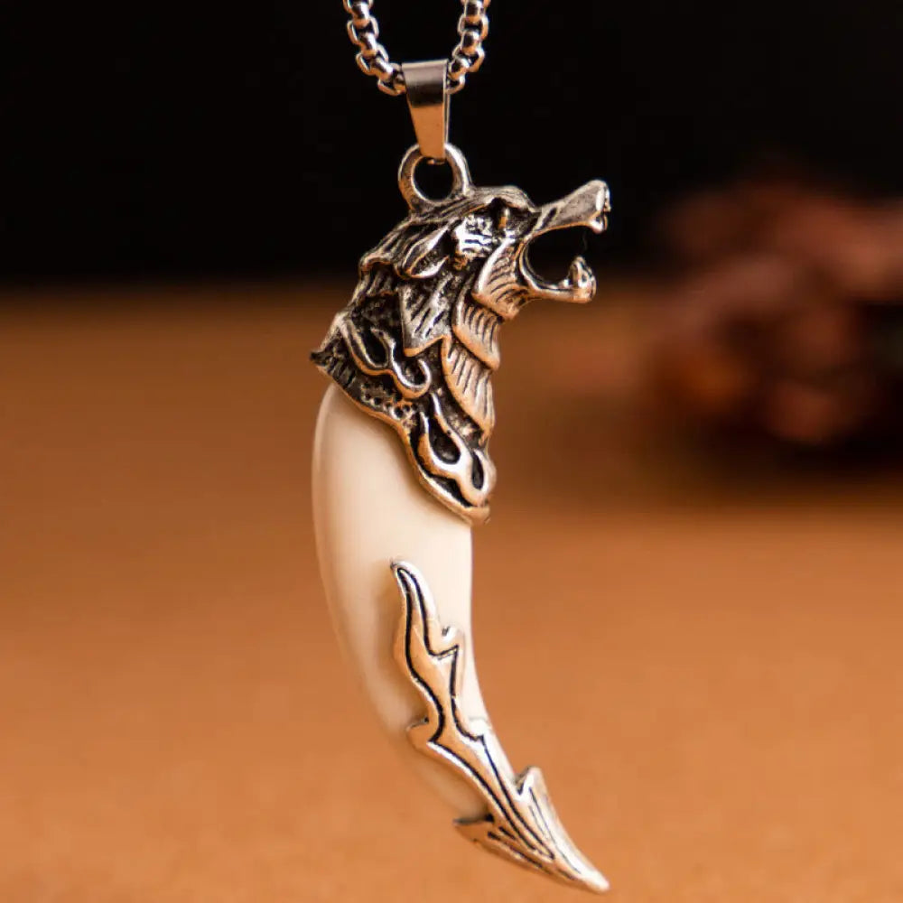 BWOOOH imitation wolf tooth titanium steel balance necklace pendant 60cm chain