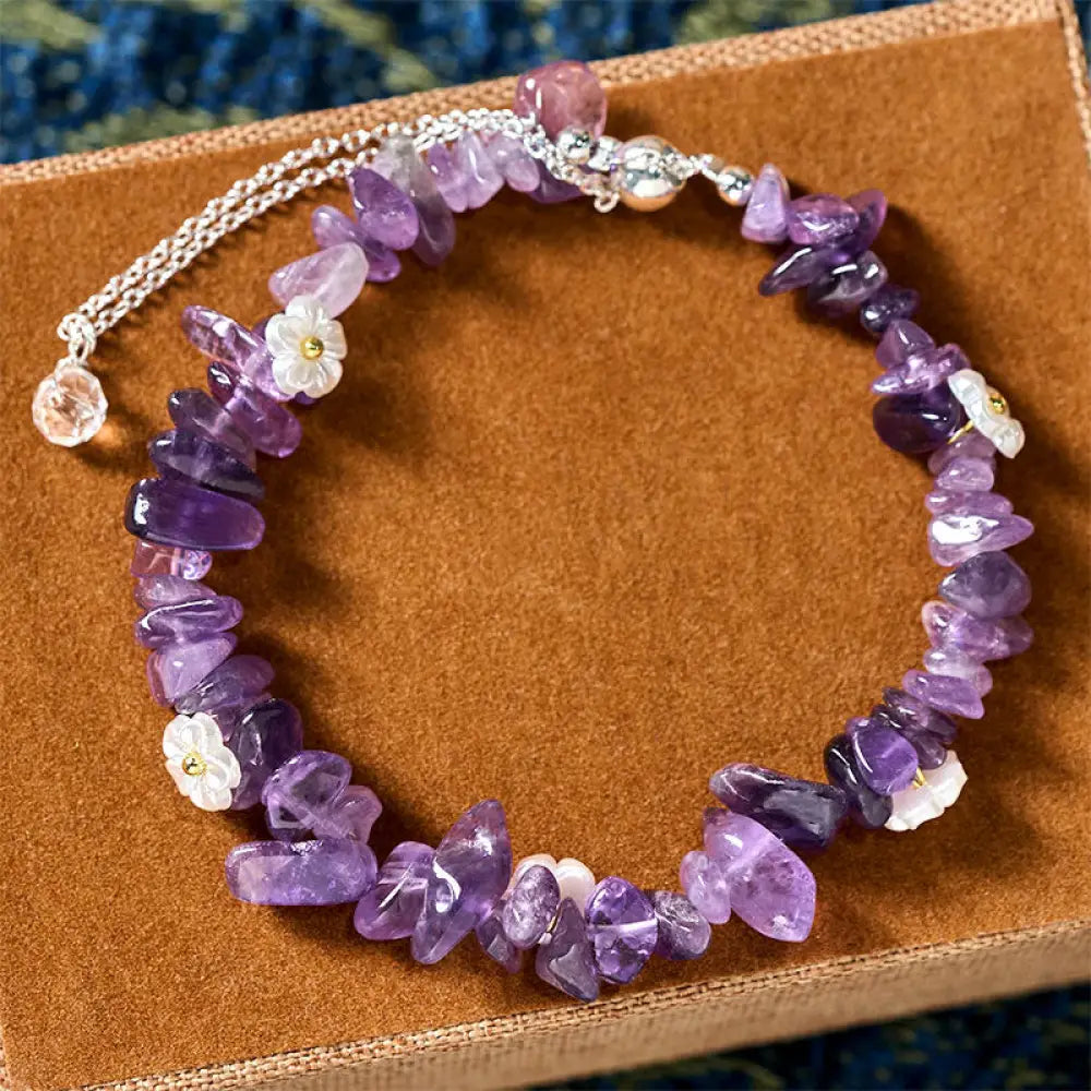 Buddha Stones Irregular Crystal Flower Design Amethyst White Crystal Balance Bracelet - Amethyst(Wrist Circumference: