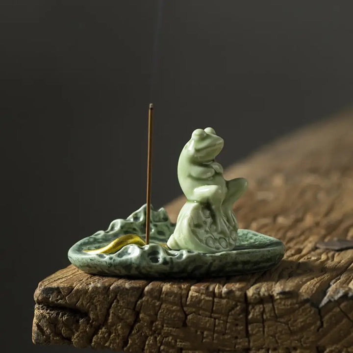 BWOOOH ceramic incense burner - Leaf Meditation Frog Pattern Healin