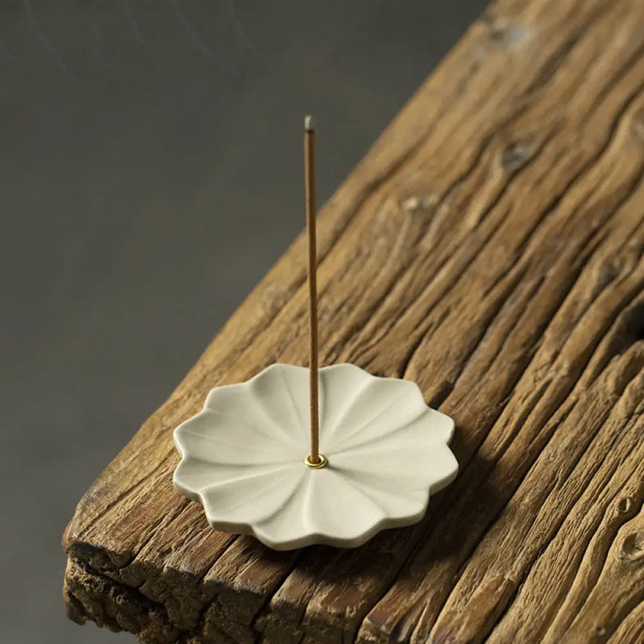 BWOOOH ceramic incense burner - Lotus Cherry Blossom Plum Blossom C