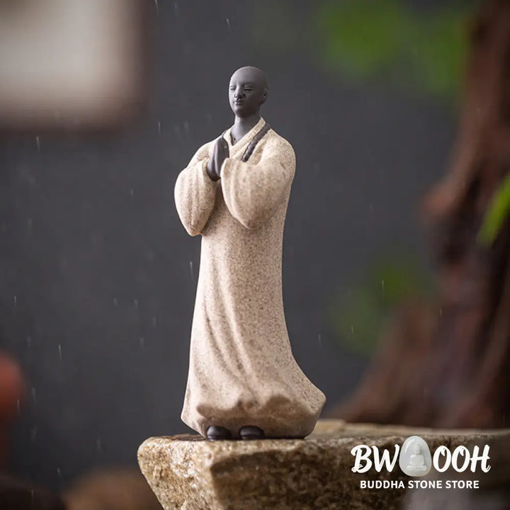 BWOOOH handcrafted Buddha statue - Meditating Praying Monk Figure Cera