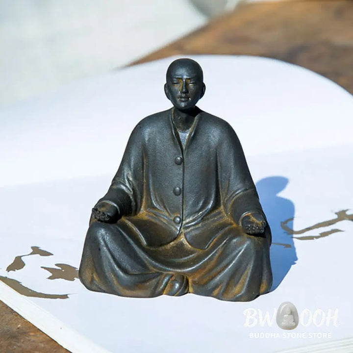 BWOOOH resin Buddha statue - Meditating Praying Monk Iron Powder