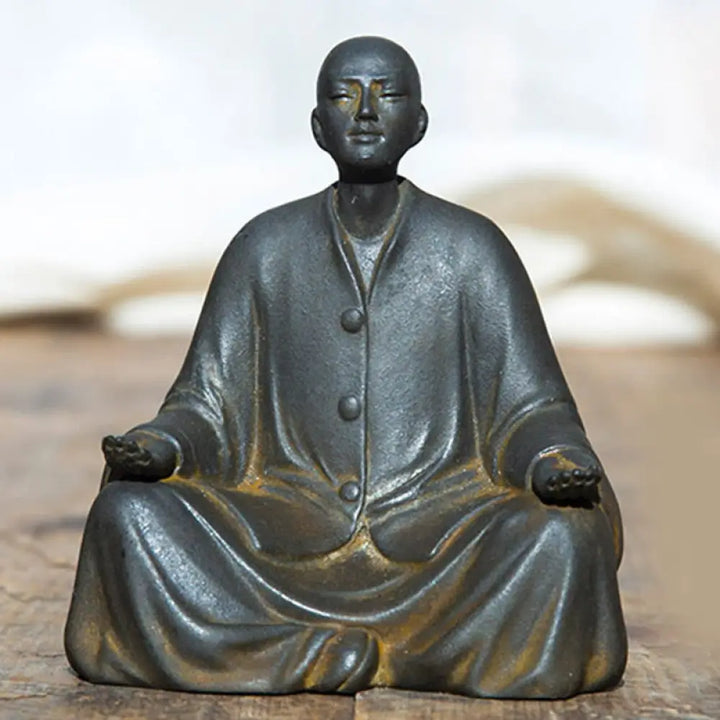 BWOOOH resin Buddha statue - Meditating Praying Monk Iron Powder