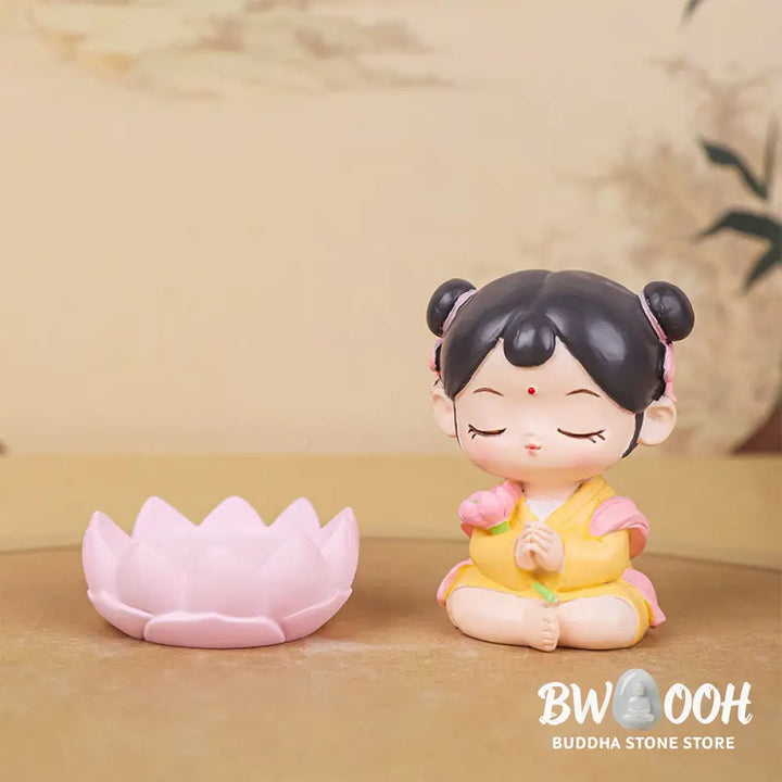 BWOOOH resin Kwan Yin statue - Meditation Avalokitesvara Lotus Boy