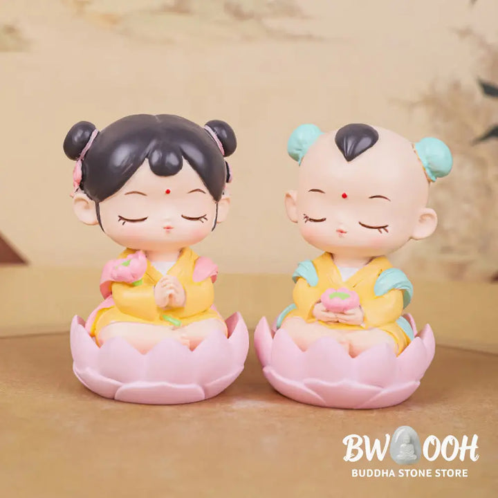 BWOOOH resin Kwan Yin statue - Meditation Avalokitesvara Lotus Boy