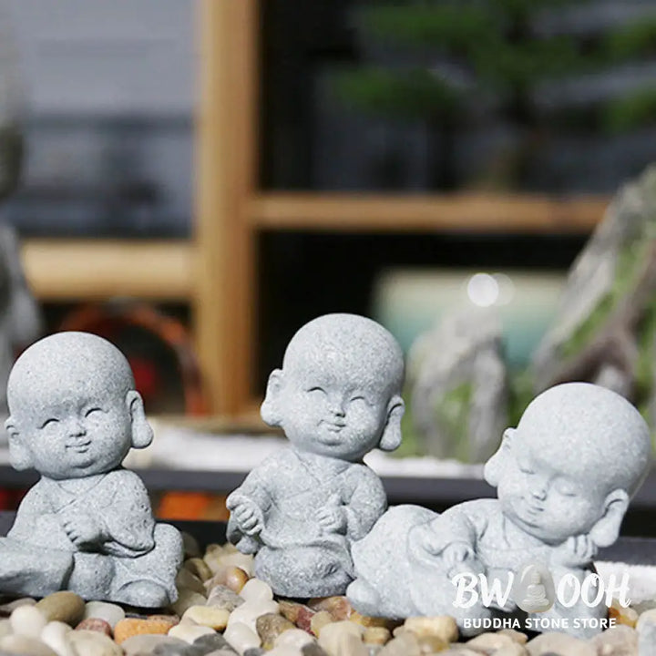 BWOOOH Meditation Prayer Monk Buddha Statue Serenity Home Decoration - Decorations