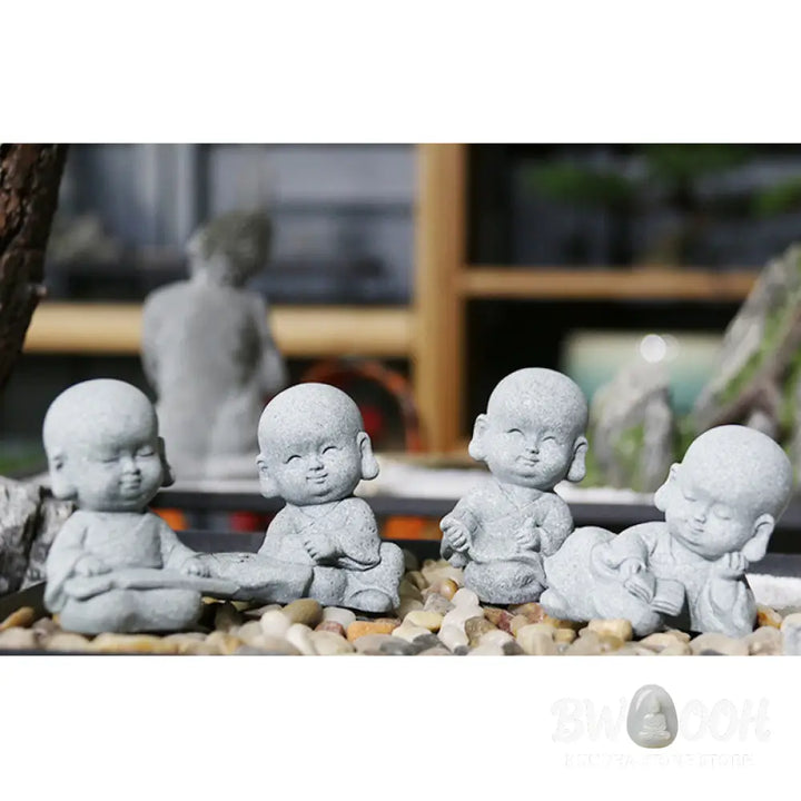 BWOOOH Meditation Prayer Monk Buddha Statue Serenity Home Decoration - Decorations