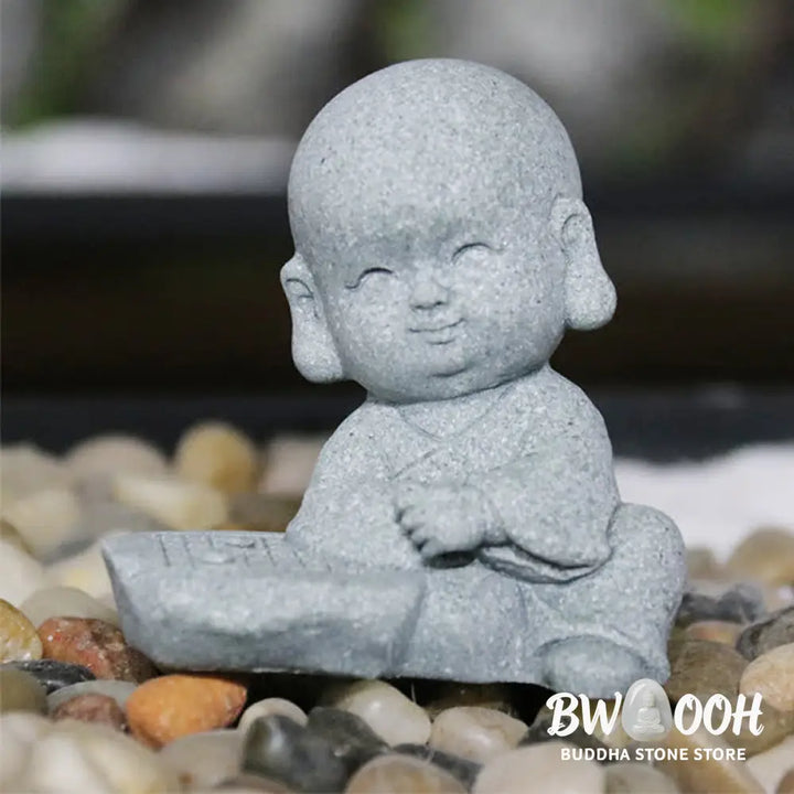 BWOOOH Meditation Prayer Monk Buddha Statue Serenity Home Decoration - Decorations
