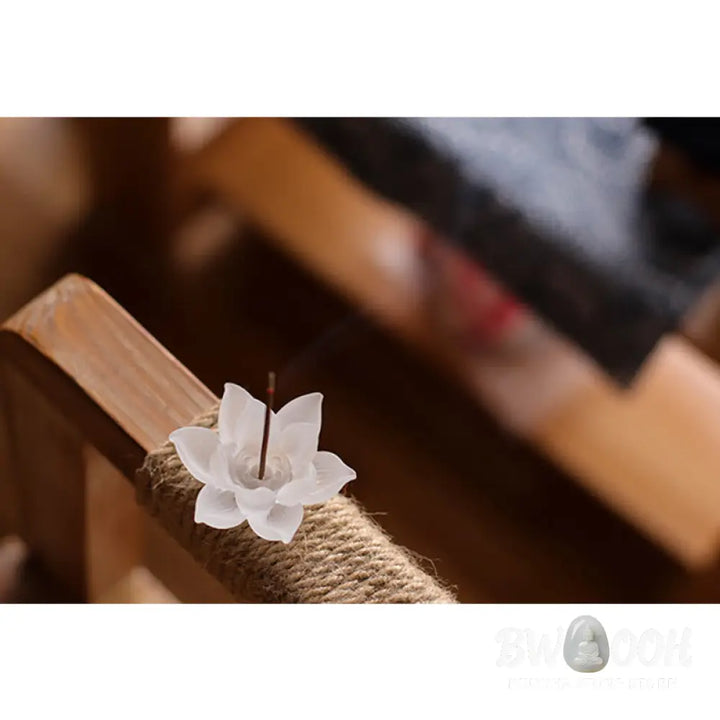 BWOOOH Mini Lotus Liuli Crystal Healing Meditation Stick Incense Burner - White Lotus 6.5*3cm - Decorations