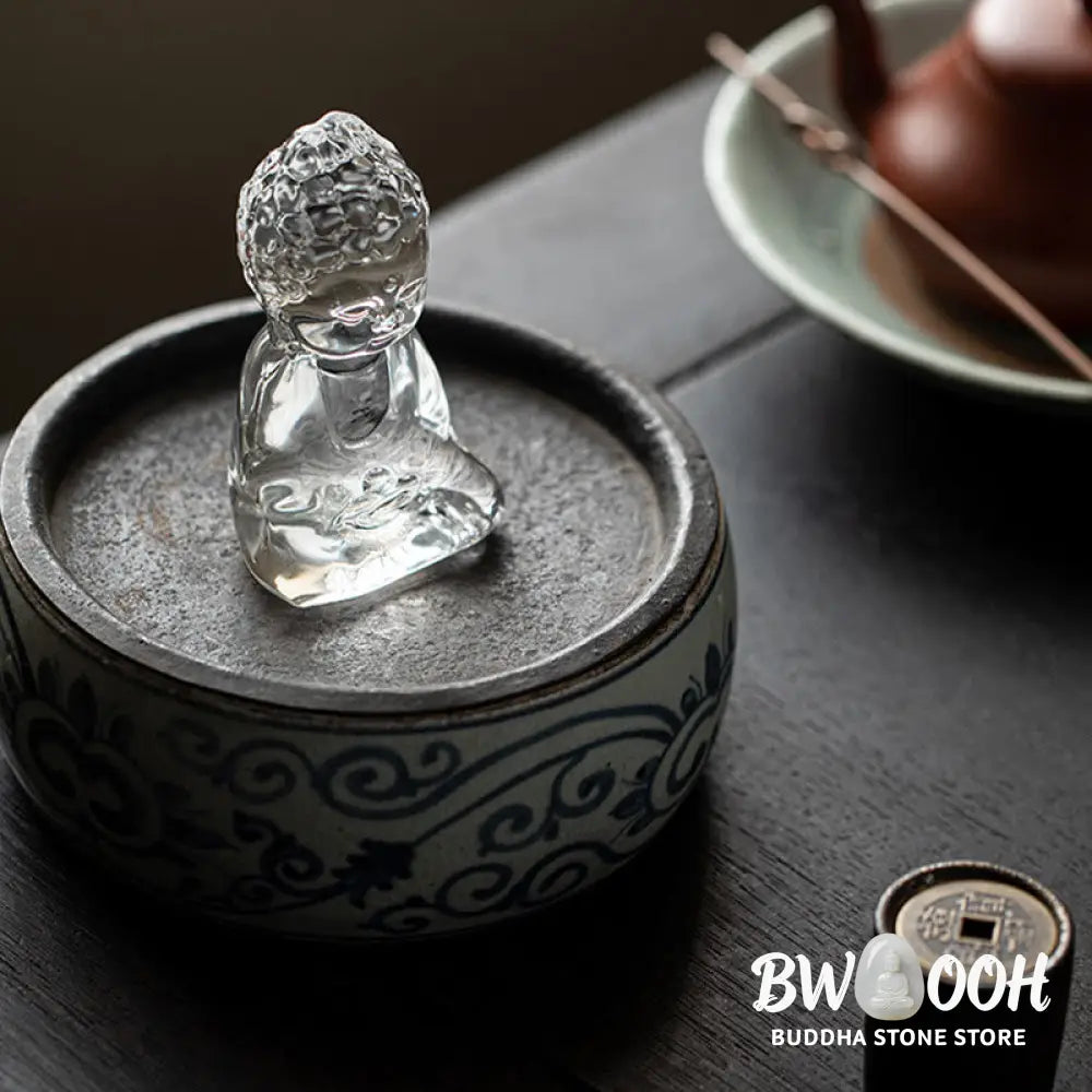 BWOOOH handcrafted Buddha statue - Mini Tathagata Buddha Liuli Serenit