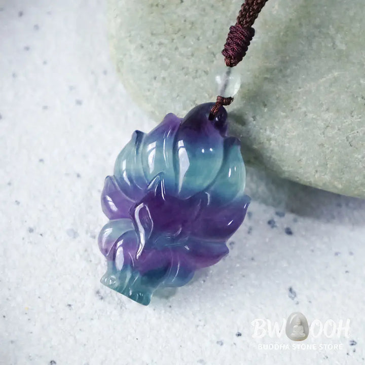 BWOOOH Natural Fluorite Gold Sheen Obsidian Fox Pendant Protection Necklace, a handmade spiritual amulet crafted with a protective golden sheen obsidian fox and vibrant fluorite for aura defense and positive Feng Shui. - View 4
