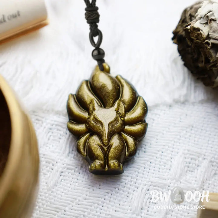 BWOOOH Natural Fluorite Gold Sheen Obsidian Fox Pendant Protection Necklace, a handmade spiritual amulet crafted with a protective golden sheen obsidian fox and vibrant fluorite for aura defense and positive Feng Shui. - View 10