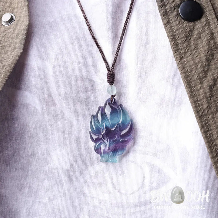 BWOOOH Natural Fluorite Gold Sheen Obsidian Fox Pendant Protection Necklace, a handmade spiritual amulet crafted with a protective golden sheen obsidian fox and vibrant fluorite for aura defense and positive Feng Shui. - View 5