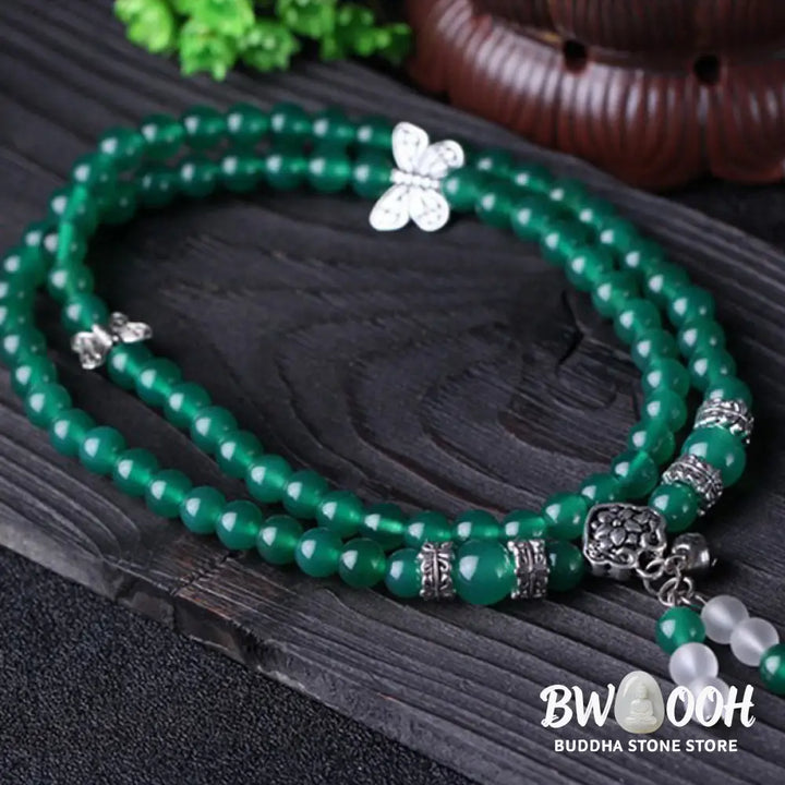BWOOOH Natural Green Agate Butterfly Support Bracelet featuring 6mm green agate beads and a delicate copper alloy butterfly charm on elastic string, symbolizing transformation, courage, and spiritual balance. - View 6