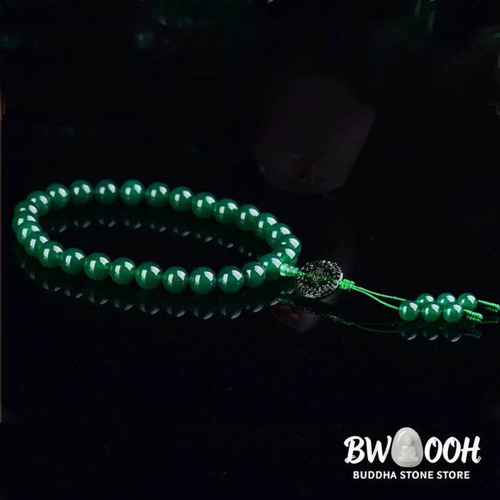BWOOOH Natural Green Agate Wrist Mala with polished 12mm/14mm beads on elastic string, symbolizing courage and success. Manifestation Pocket Mala suitable for wrist (15-20cm) or car decoration, emitting positive energy and spiritual balance. - View 6