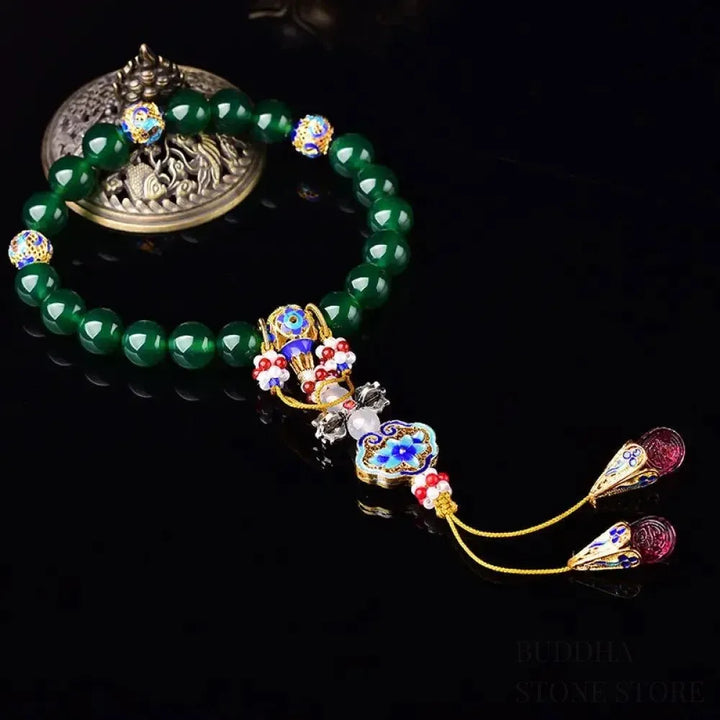 Close-up of BWOOOH Natural Green Agate Wrist Mala, showcasing polished green 10mm, 12mm, 14mm beads on premium elastic string. Designed as a success charm, pocket mala, and car decoration for courage and manifestation during mindfulness practices.