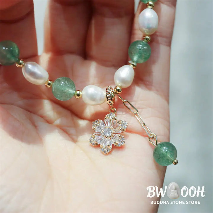 BWOOOH Natural Green Strawberry Quartz Pearl Flower Charm Love Bracelet - Green Strawberry Quartz(Soothing♥Calm)