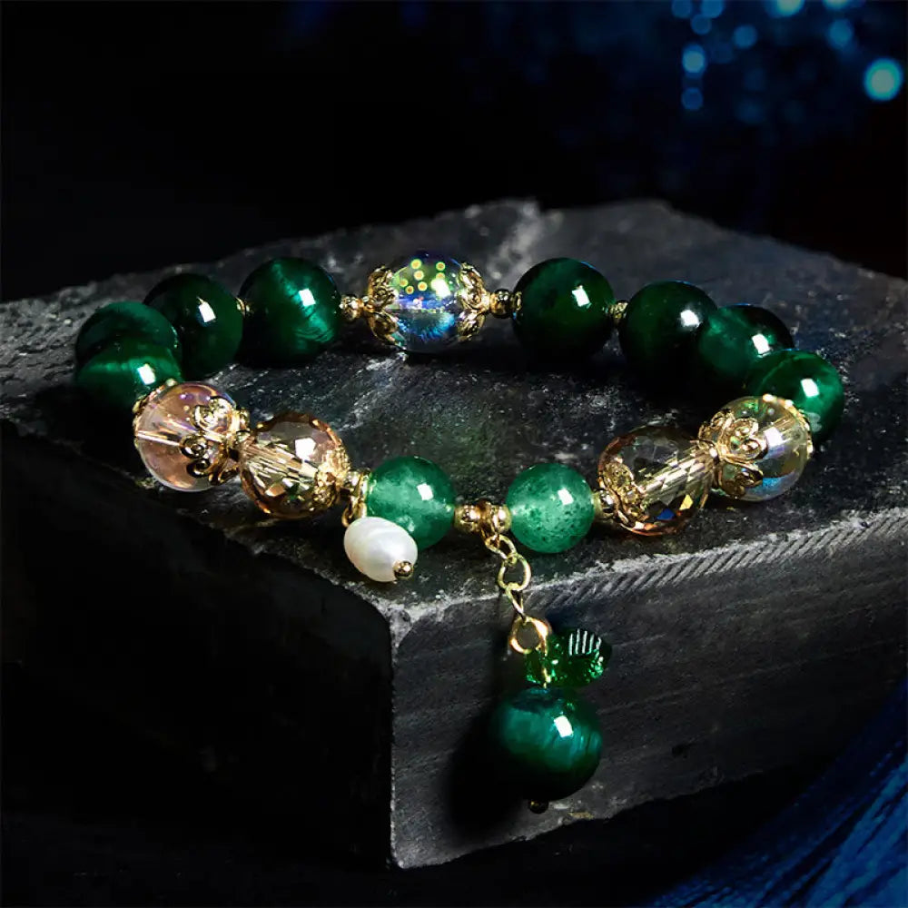 BWOOOH Natural Green Tiger Eye Beads Green Leaf Positive Bracelet — Tiger Eye crystal healing bracelet for spiritual heali...