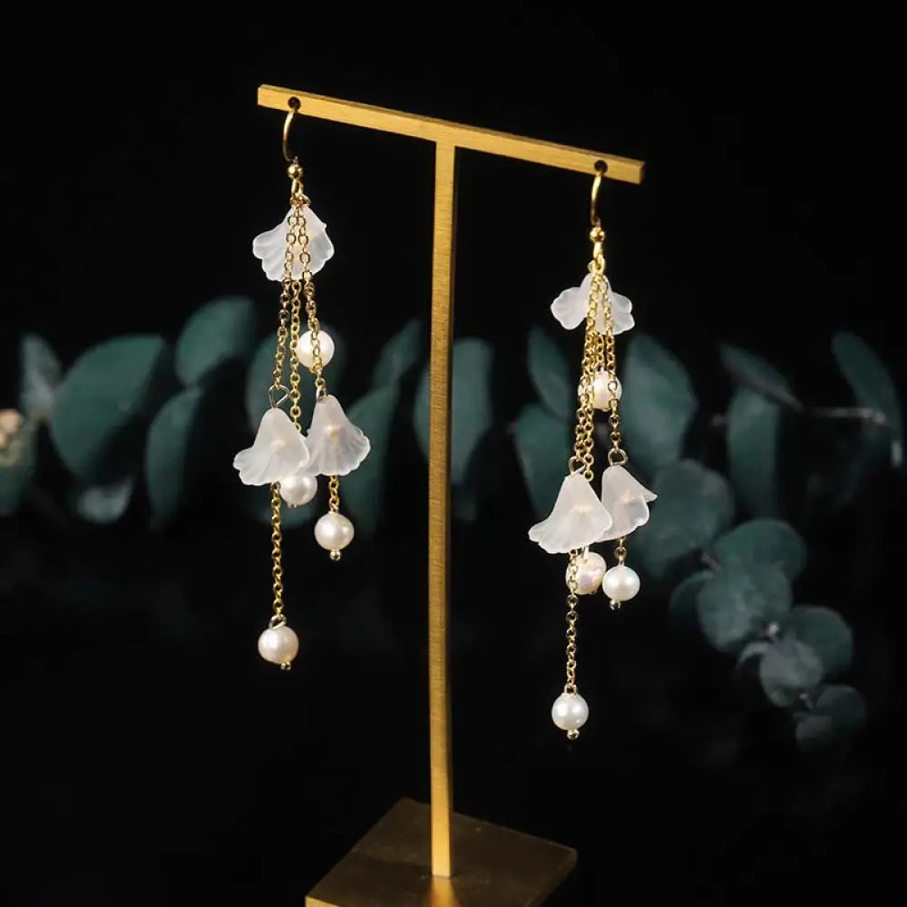 BWOOOH Pearl Flower Petals Luck Drop Earrings — Pearl crystal healing bracelet for spiritual healing and mindful living