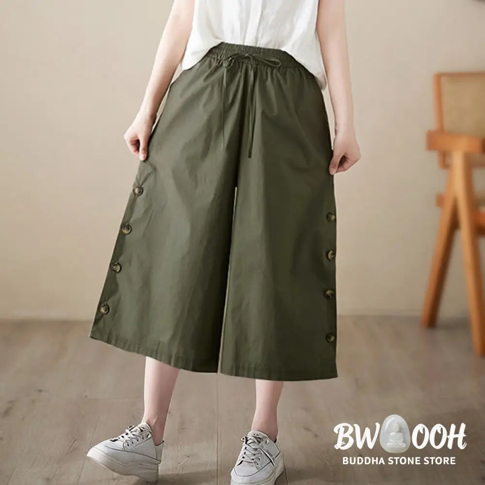 Buddha Stones Plain Buttoned Side Design Capri Cropped Women&