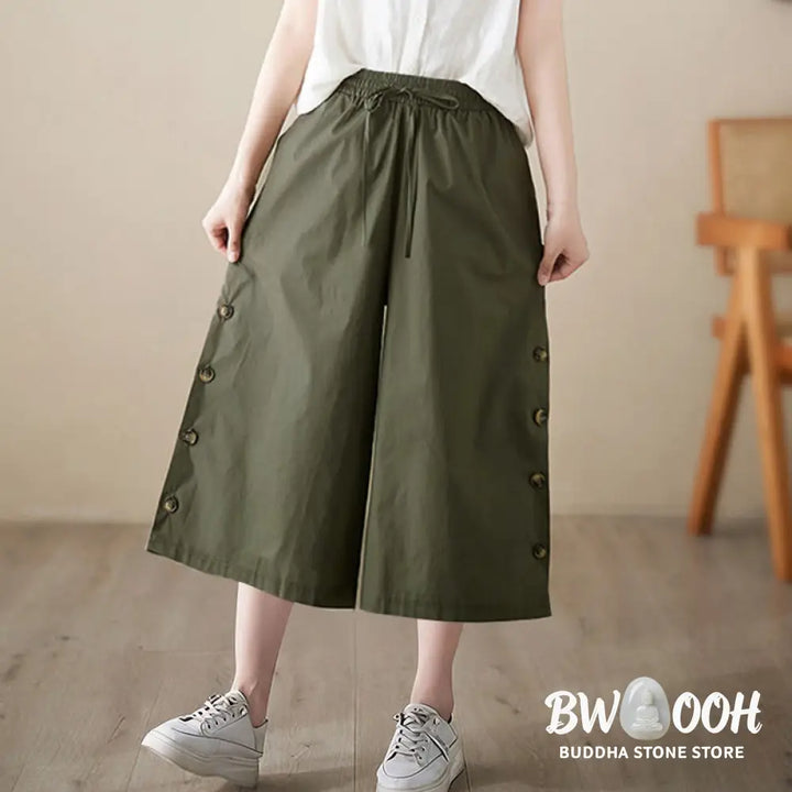 Buddha Stones Plain Buttoned Side Design Capri Cropped Women&