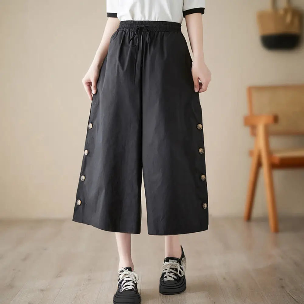 Buddha Stones Plain Buttoned Side Design Capri Cropped Women&