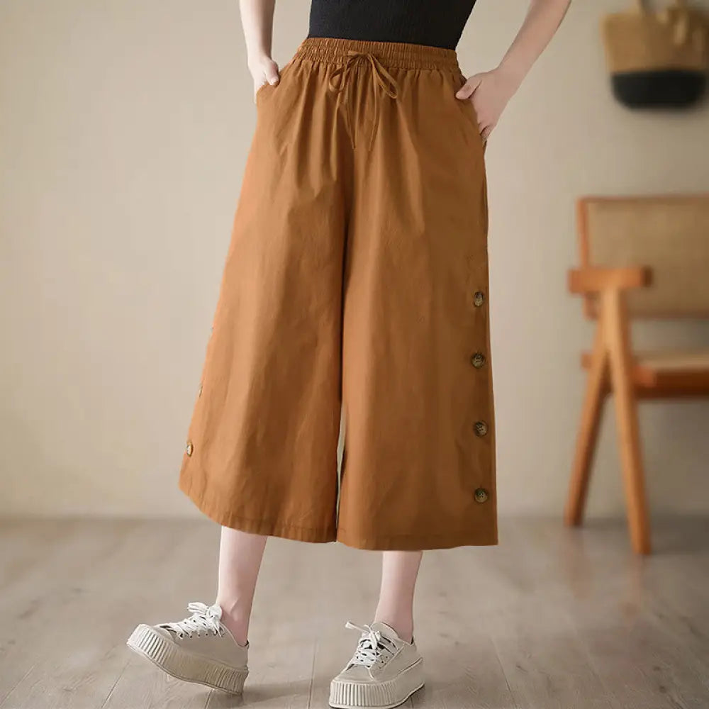 Buddha Stones Plain Buttoned Side Design Capri Cropped Women&