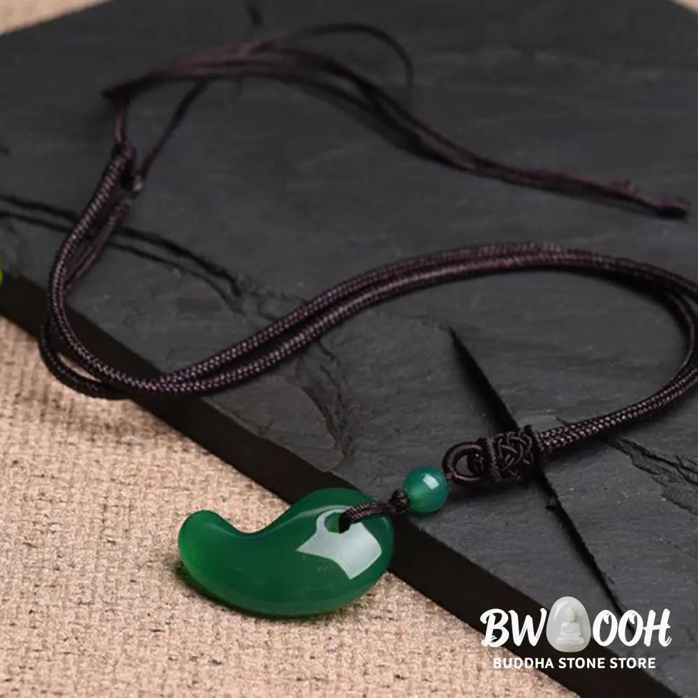Buddha Stones Red Agate Green Agate Moon Pattern Confidence Calm Necklace - BWOOOH - Necklaces &amp; Pendants