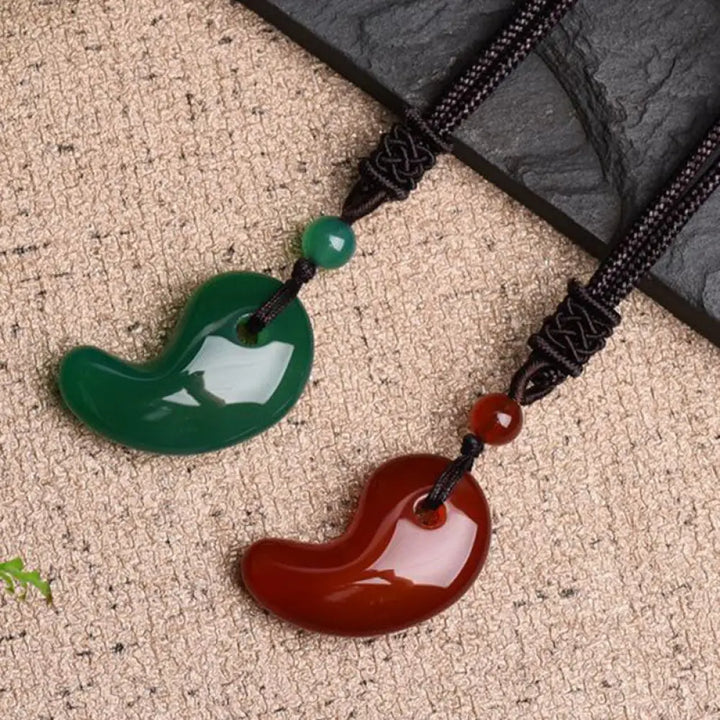 BWOOOH Red Agate and Green Agate Moon pattern beaded necklace for confidence and calm balance