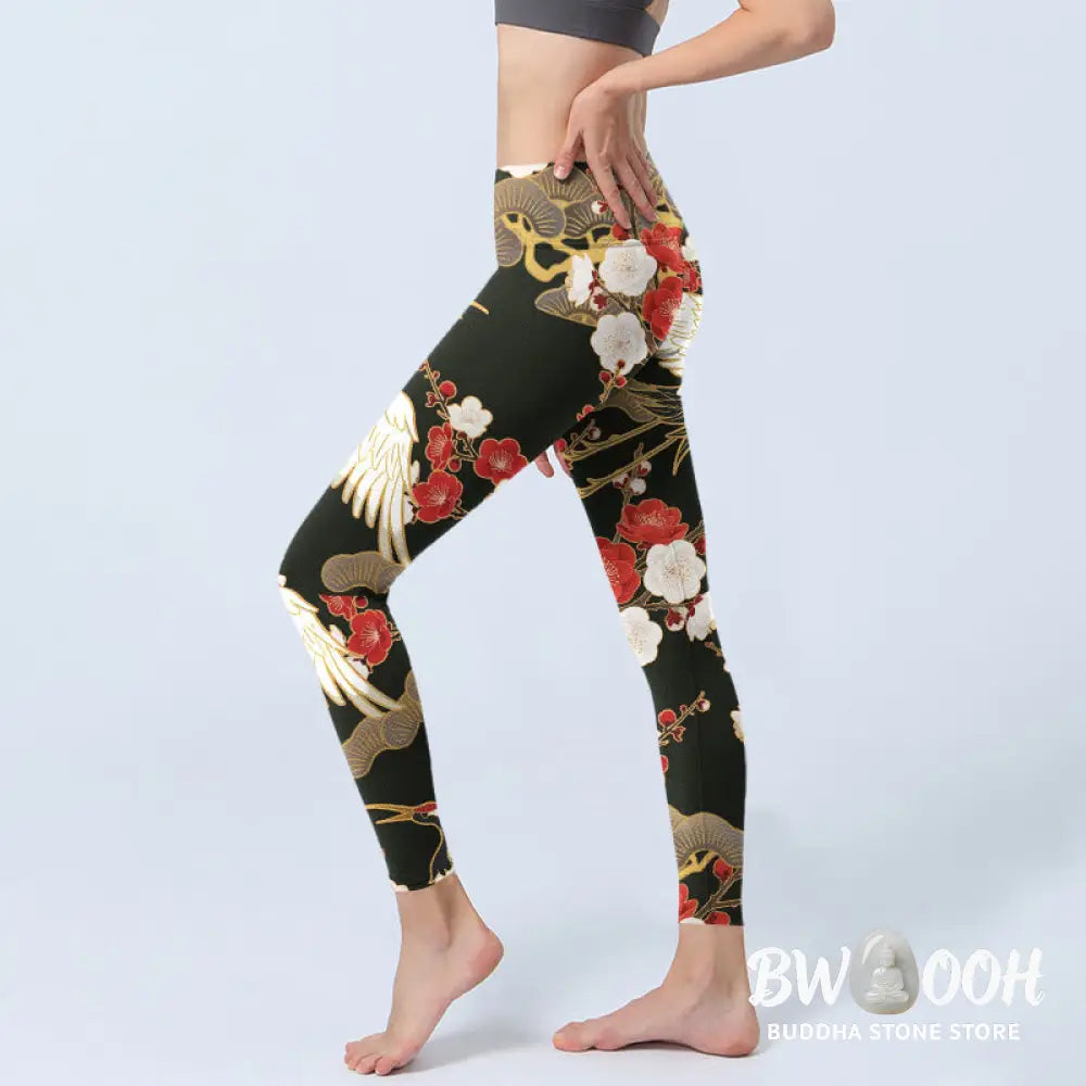 BWOOOH printed yoga leggings - Red Crowned Cranes Plum Blossoms Branche