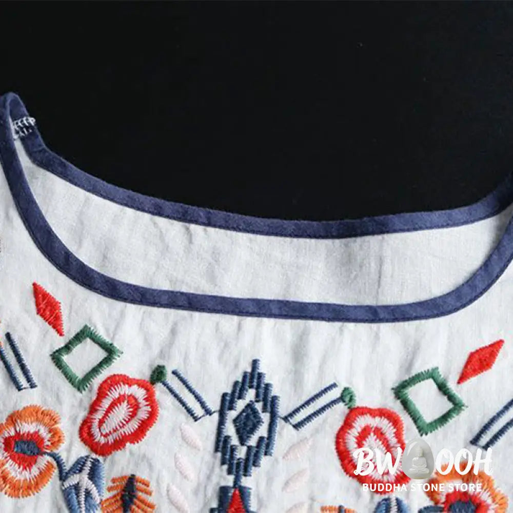 Buddha Stones Retro Artistic Embroidery Floral Pattern Crew Neck Women’s Cotton Linen Short Sleeve T-Shirt - Women’s