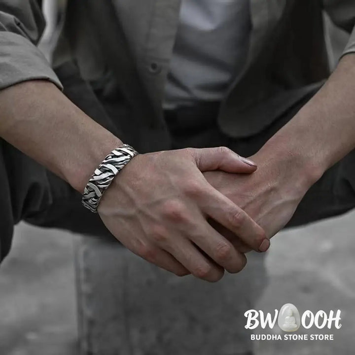 BWOOOH Retro Line Texture Healing Cuff Bracelet Bangle | natural stone spiritual bracelet for healing and mindful living