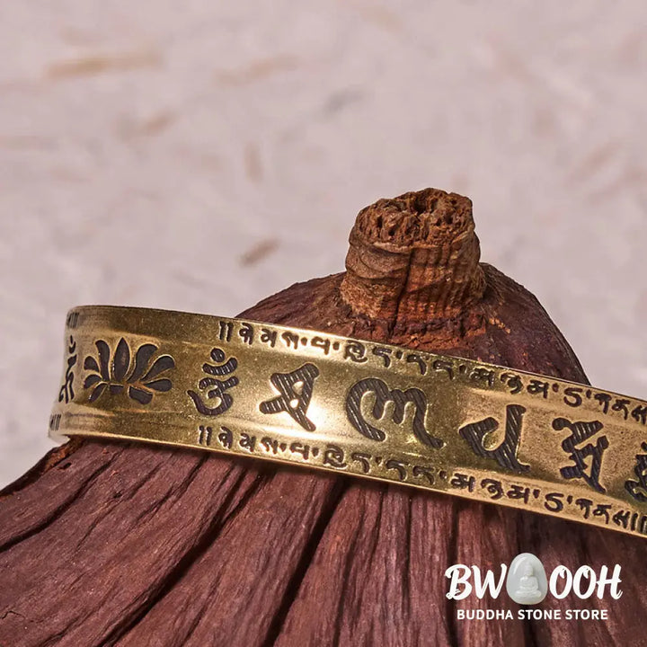 Buddha Stones Six True Words ’om Mani Padme Hum’ Heart Sutra Lotus Copper Brass Peace Cuff Bracelet Bangle - BWOOOH