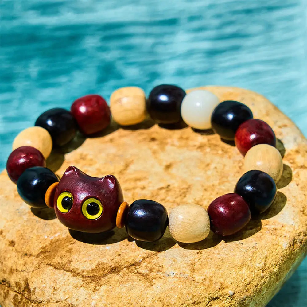 BWOOOH Small Leaf Red Sandalwood Ebony Wood Cute Cat Engraved Protection Bracelet — Red Sandalwood crystal healing bracele...