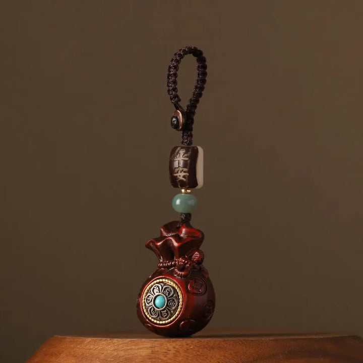BWOOOH Small Leaf Red Sandalwood Green Sandalwood Money Bag Om Mani Padme Hum Rotatable Protection Hanging