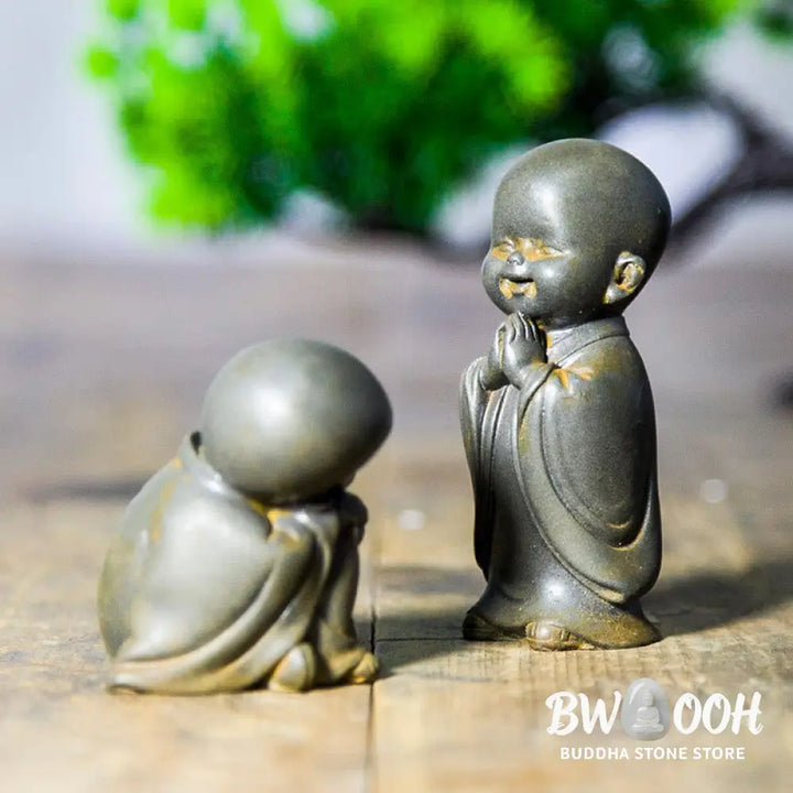 BWOOOH resin Buddha statue - Small Meditating Monk Iron Powder R