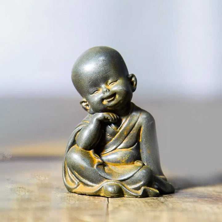 BWOOOH resin Buddha statue - Small Meditating Monk Iron Powder R