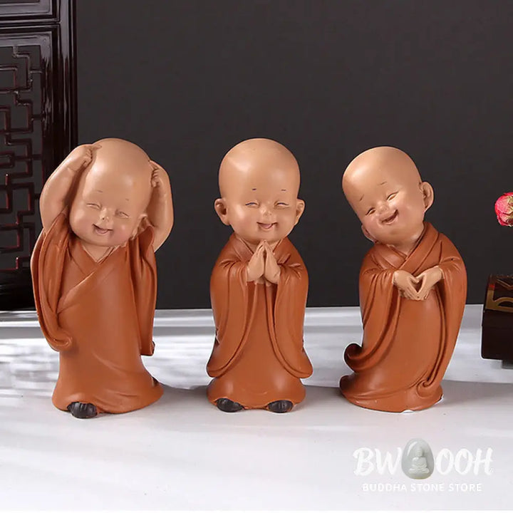 BWOOOH resin Buddha statue - Small Mini Meditation Praying Monk 