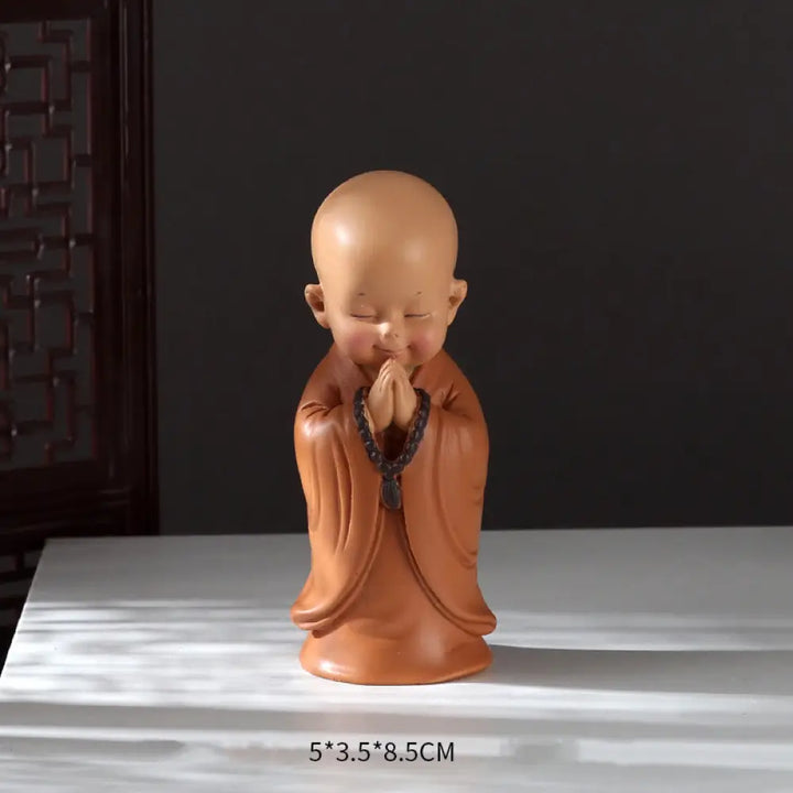 BWOOOH resin Buddha statue - Small Mini Meditation Praying Monk 