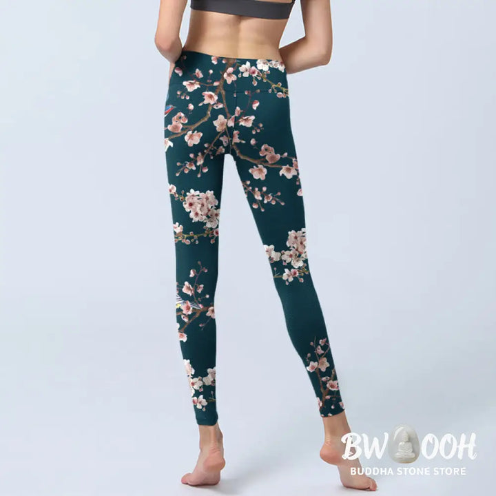 BWOOOH printed yoga leggings - Sparrow Swallow Peach Blossom Pattern Pr