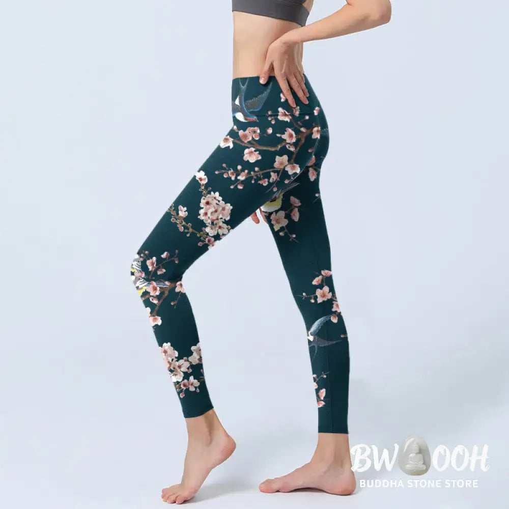 BWOOOH printed yoga leggings - Sparrow Swallow Peach Blossom Pattern Pr